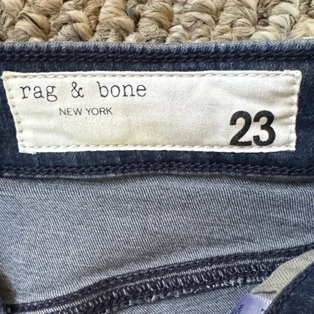 Rag&Bone Women’s Cate Mid Rise Skinny Jeans size 23 like new inseam approx 29 - Picture 3 of 8